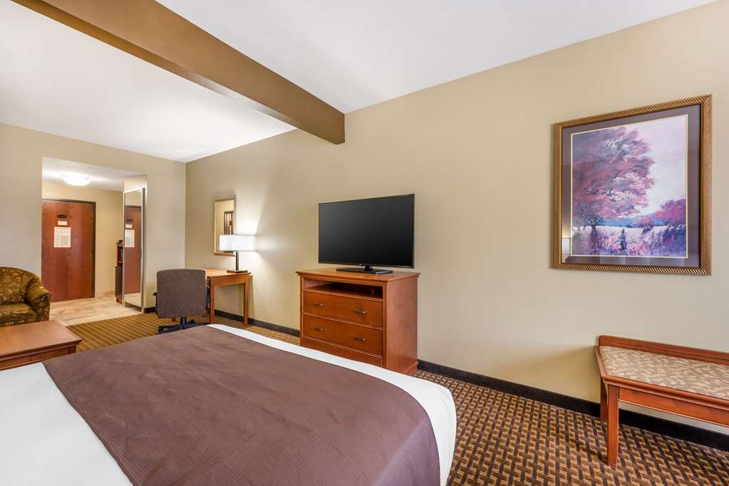 Best Western Plus Grand Island Inn & Suites - photo 32