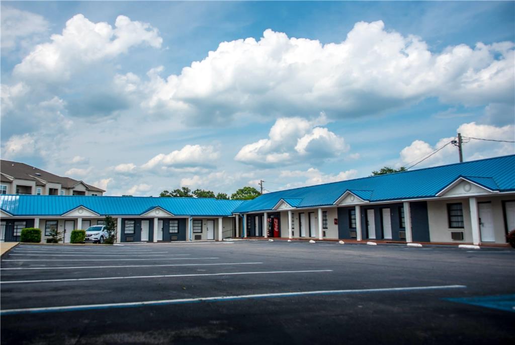 Days Inn by Wyndham Troy - photo 5