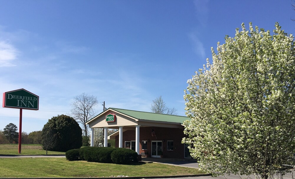 Deerfield Inn and Suites — hotel in Gadsden