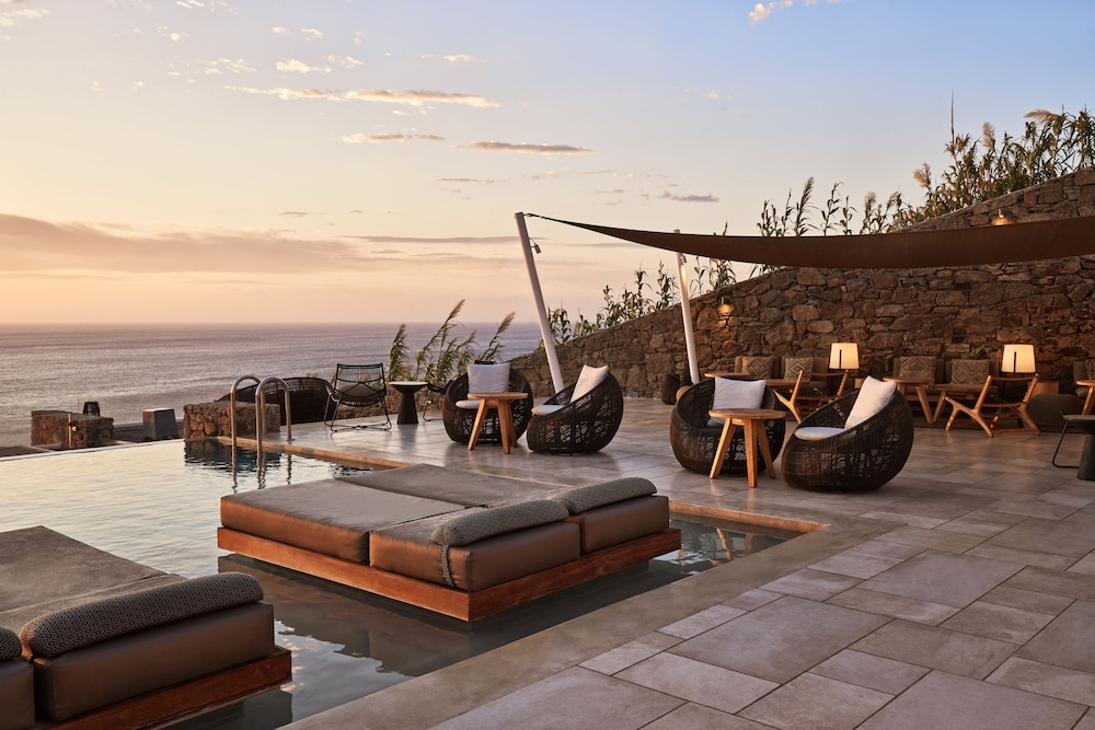 Mykonos Bliss Cozy Suites Adults Only Hotel — 4-Star Luxury Hotel in Mykonos, Greece