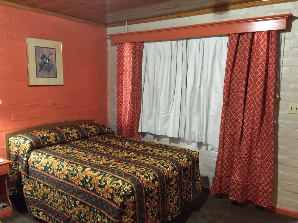 Lovelock Inn - photo 6