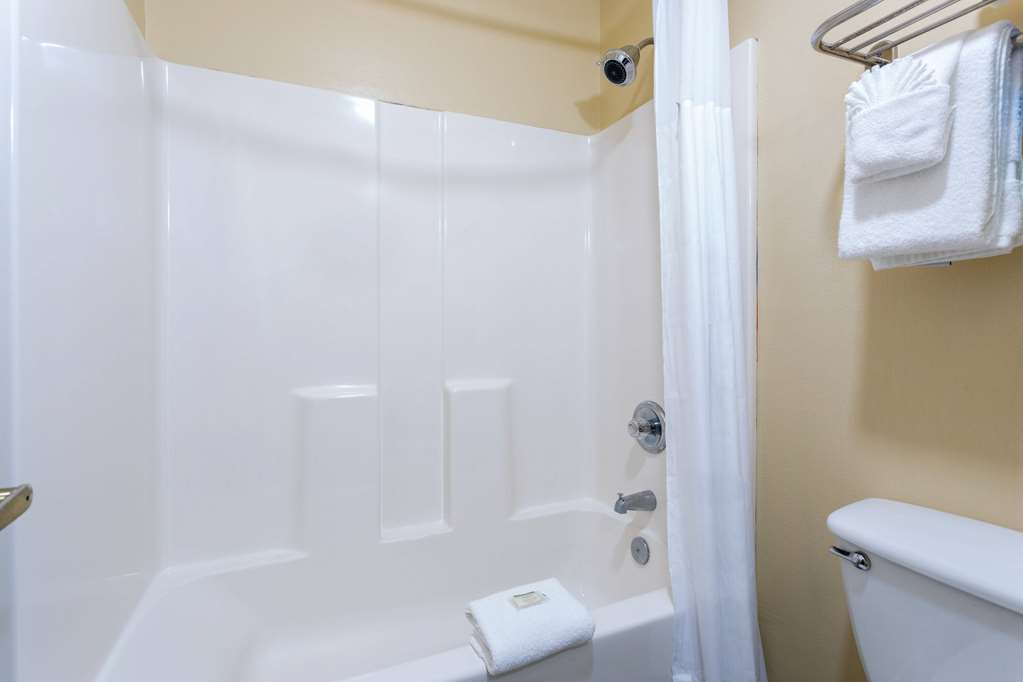 Days Inn by Wyndham Chipley - photo 16