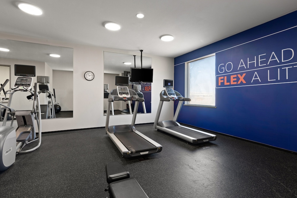 Holiday Inn Express & Suites Oklahoma City NW Quail Springs by IHG - photo 30