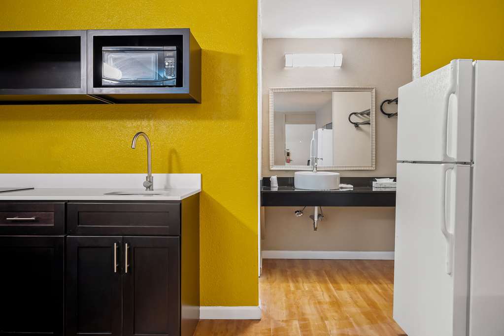 Signature Inn Danville - photo 15