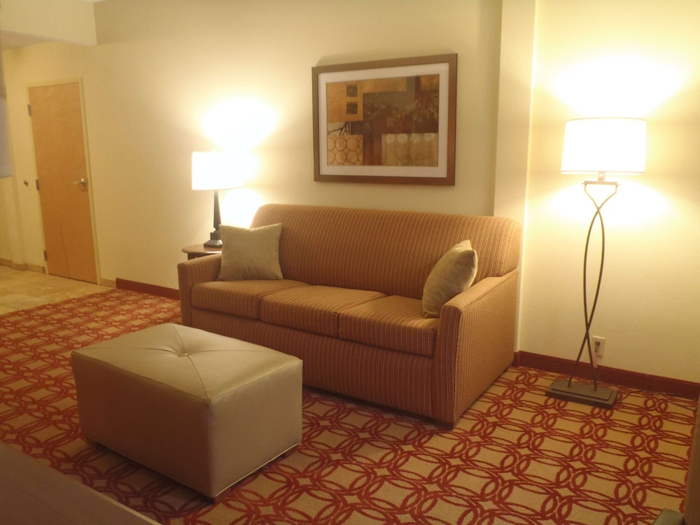 Hampton Inn & Suites Wiggins - photo 25