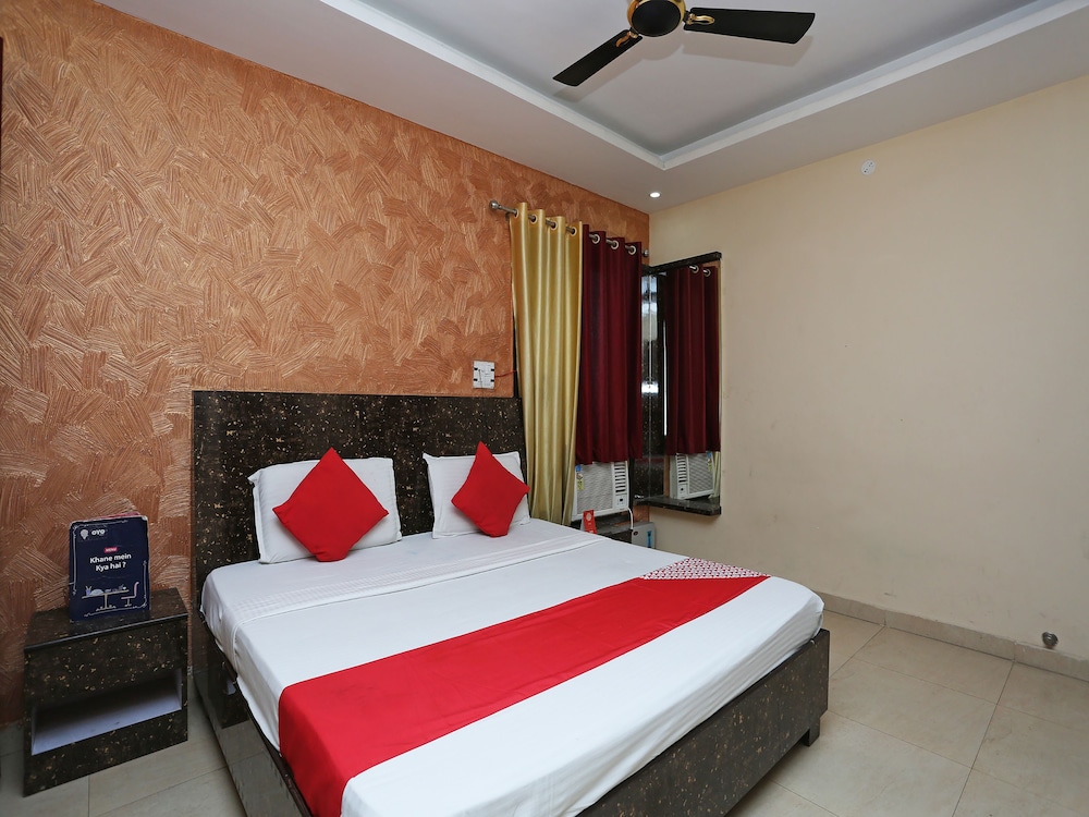 OYO 28440 Mk Hotel And Restaurant in Jammu, India