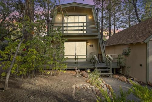 Alta Vista Haus in Moonridge — 4-Star Luxury Hotel in Big Bear Lake, United States