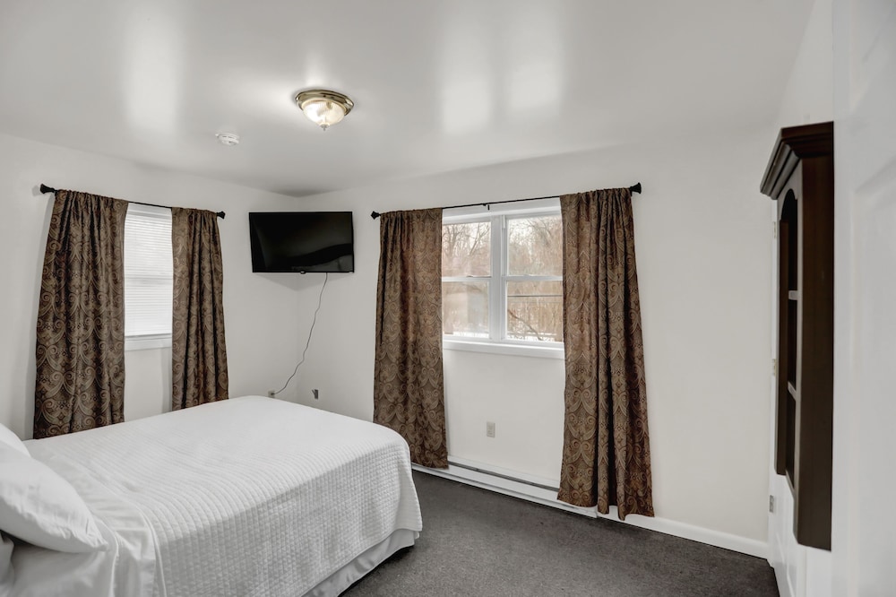 Halifax Inn - photo 10