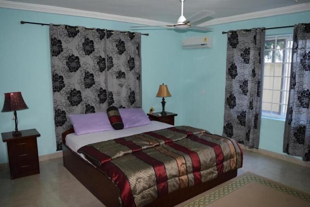 Coconut Pointe Beach Resort — Accra — photo 5