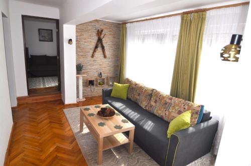 Casa Tex — 4-Star Luxury Hotel in Busteni, Romania