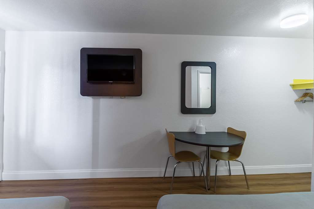 Motel 6 Pensacola FL Airport West - photo 12