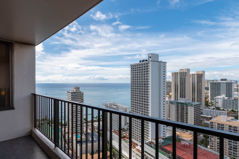Waikiki Banyan Condo Located One Block From Waikiki Beach by Koko Resort Vacation Rentals - photo 95