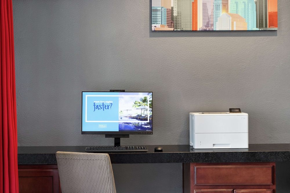 Hampton Inn Kansas City Blue Springs - photo 40