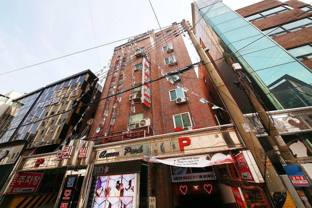 Anyang Queen in Anyang-Si, South Korea