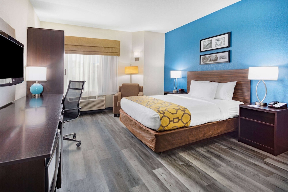 Baymont by Wyndham Milan - photo 11