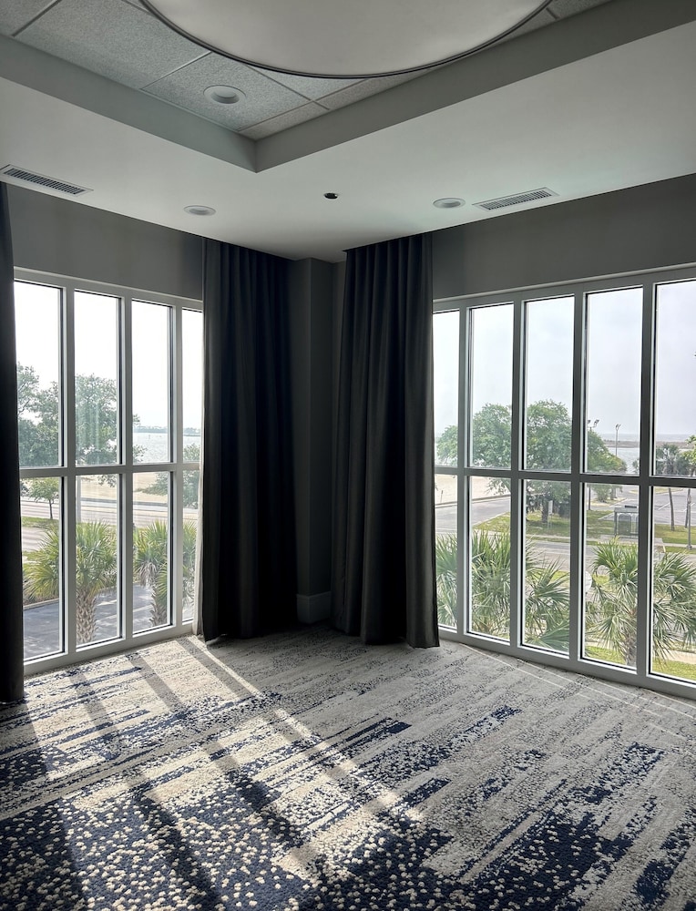 Hilton Garden Inn Biloxi - photo 33