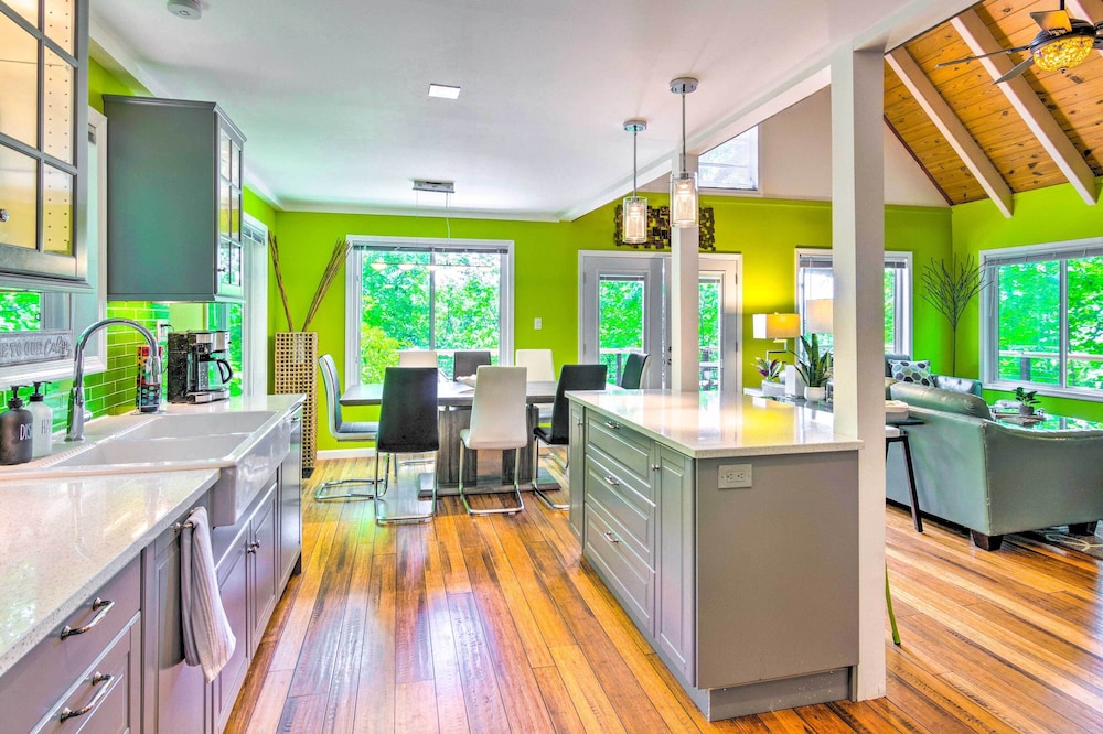 Mtn View Gem in Lake Lure with Game Room and Fire Pit — Lake Lure — photo 3