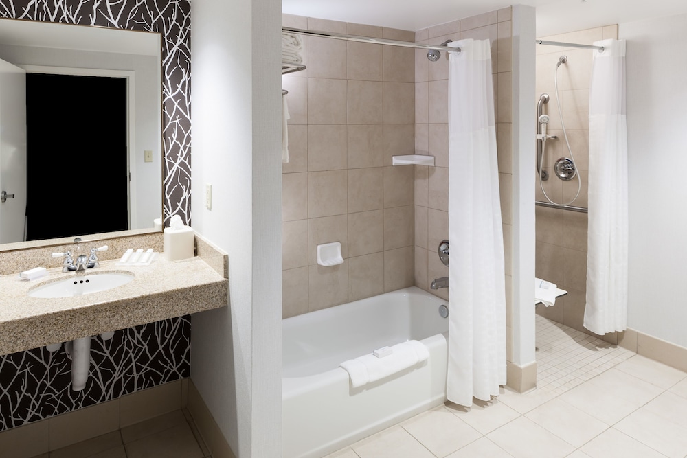 Hilton Garden Inn Frisco - photo 15