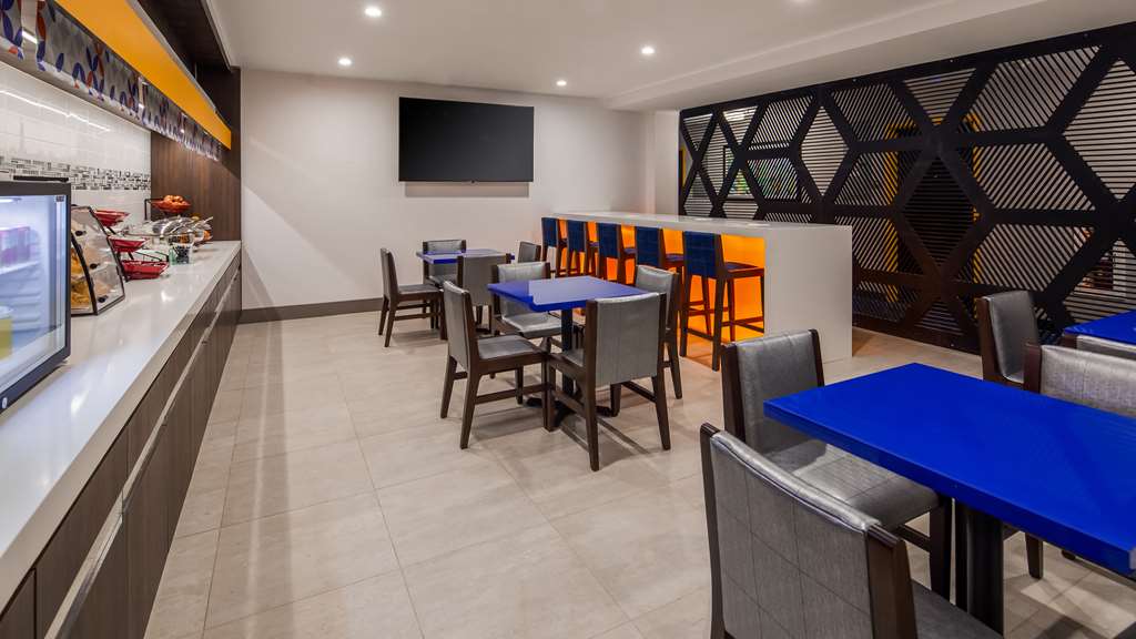 GLō Best Western Brooklyn NYC - photo 11