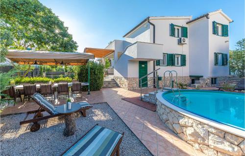 Amazing Apartment In Jadrija With Wifi — 4-Star Luxury Hotel in Sibenik, Croatia