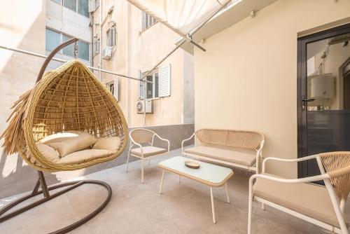 Zen Wave Neapoli — 4-Star Luxury Hotel in Athens, Greece