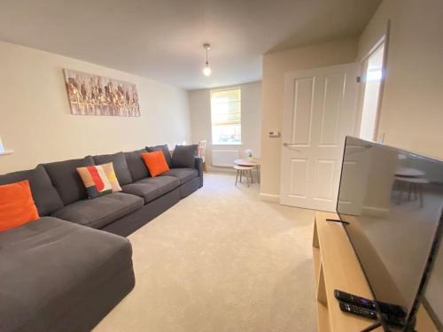 Brand New Stylish 3 Bed House — 4-Star Luxury Hotel in Milton Keynes, United Kingdom
