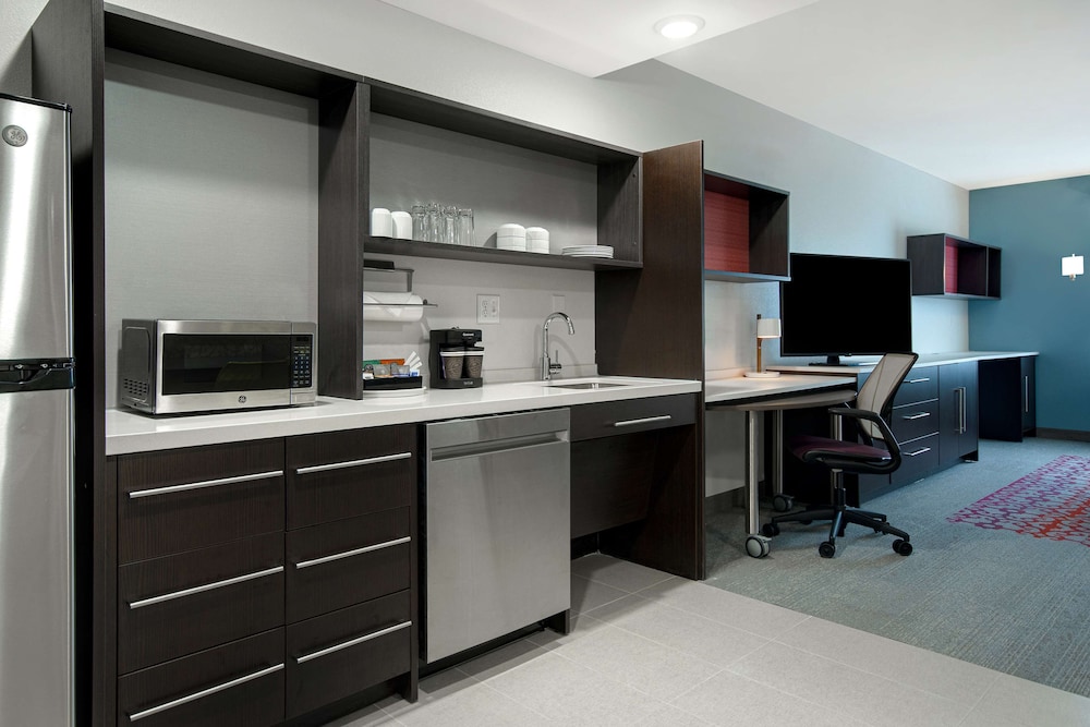 Home2 Suites by Hilton Grand Rapids Airport - photo 16