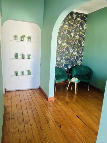 Rondebosch Cottage