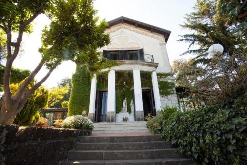 Villa Viscalori A Garden With Pool And See View Near Etna 22084156 — Viagrande
