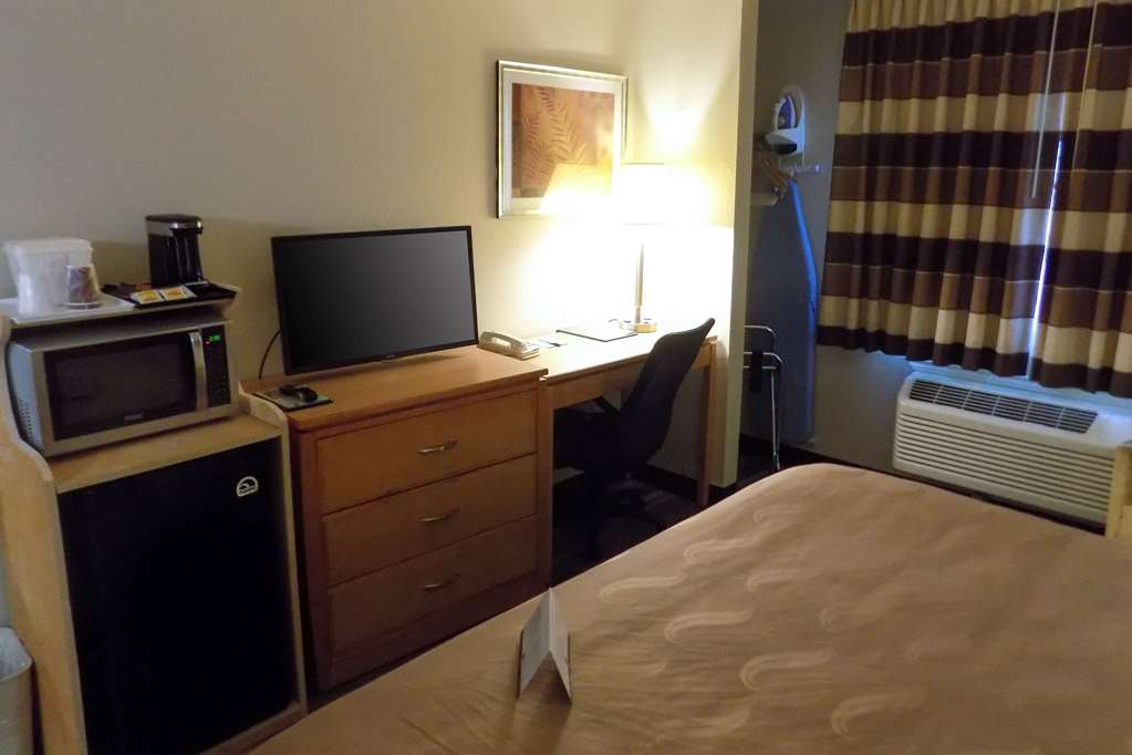 Quality Inn DFW Airport North - photo 13