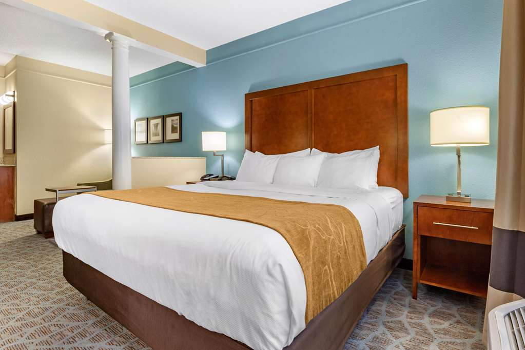 Comfort Suites Southport Oak Island - photo 17