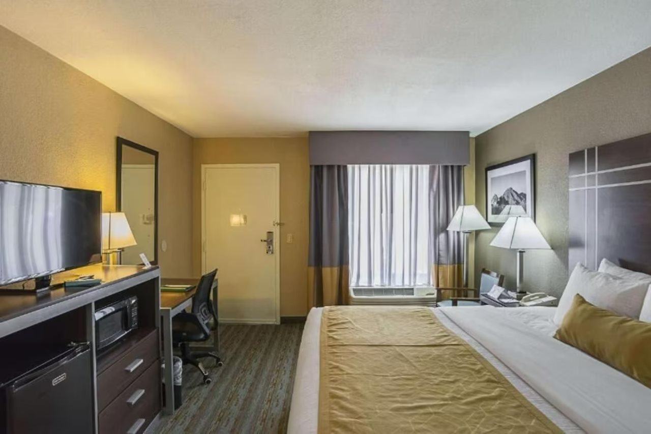 Quality Inn Phoenix North I 17 - photo 10