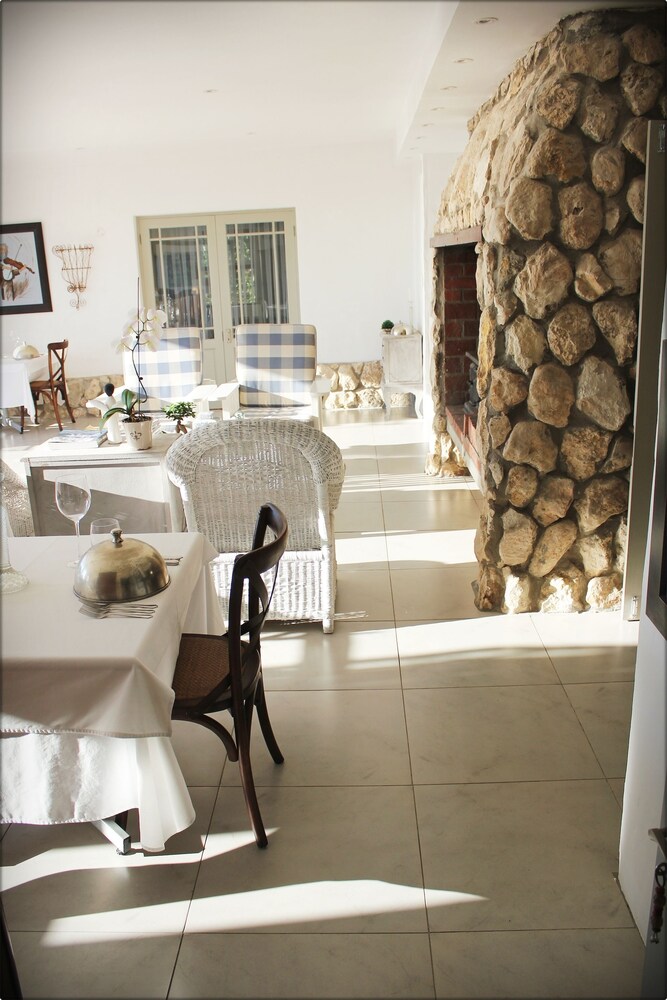 Klokkiebosch Guesthouse — 4-Star Luxury Hotel in Saldanha, South Africa
