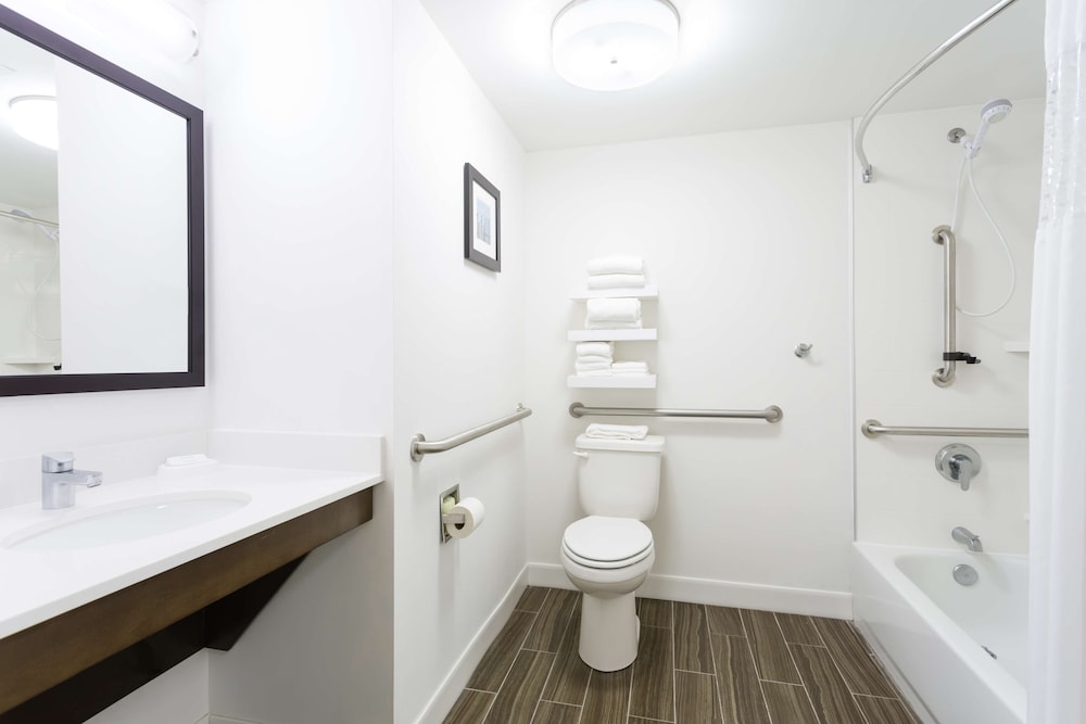 Hampton Inn Havelock - photo 27