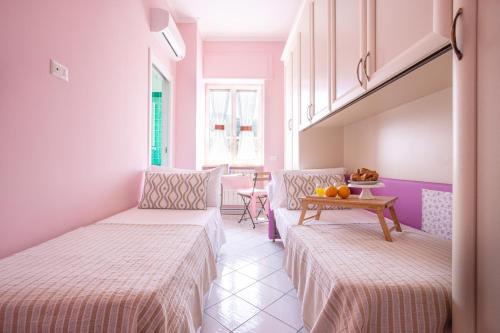 SorrentoVibes City Home in Sorrento with Balcony and view — 4-Star Luxury Hotel in Sorrento, Italy