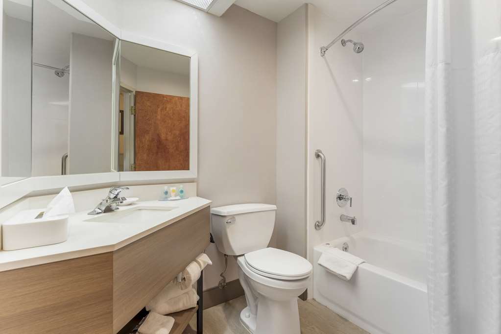 Comfort Inn & Suites LaVale Cumberland - photo 28