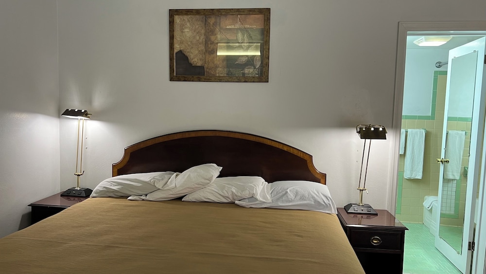 Relax Inn Altoona - photo 45