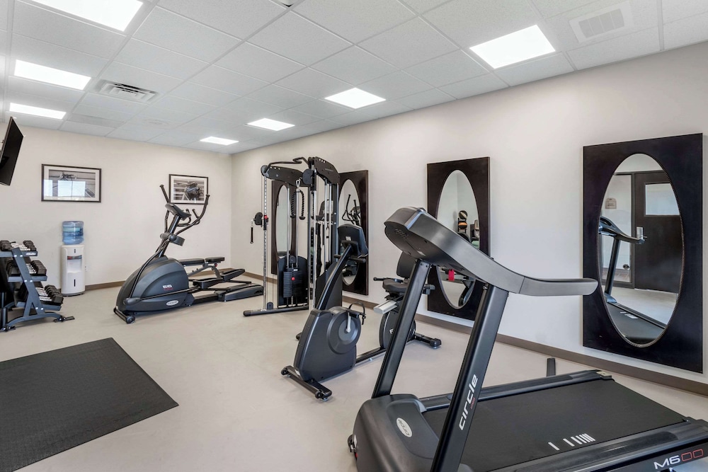 MainStay Suites Denver International Airport - photo 29