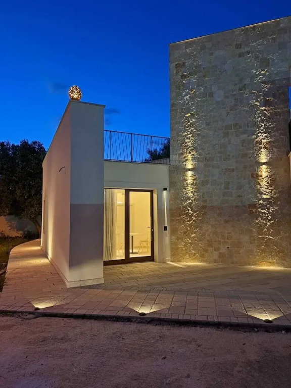 H3v — 4-Star Luxury Hotel in Taranto, Italy