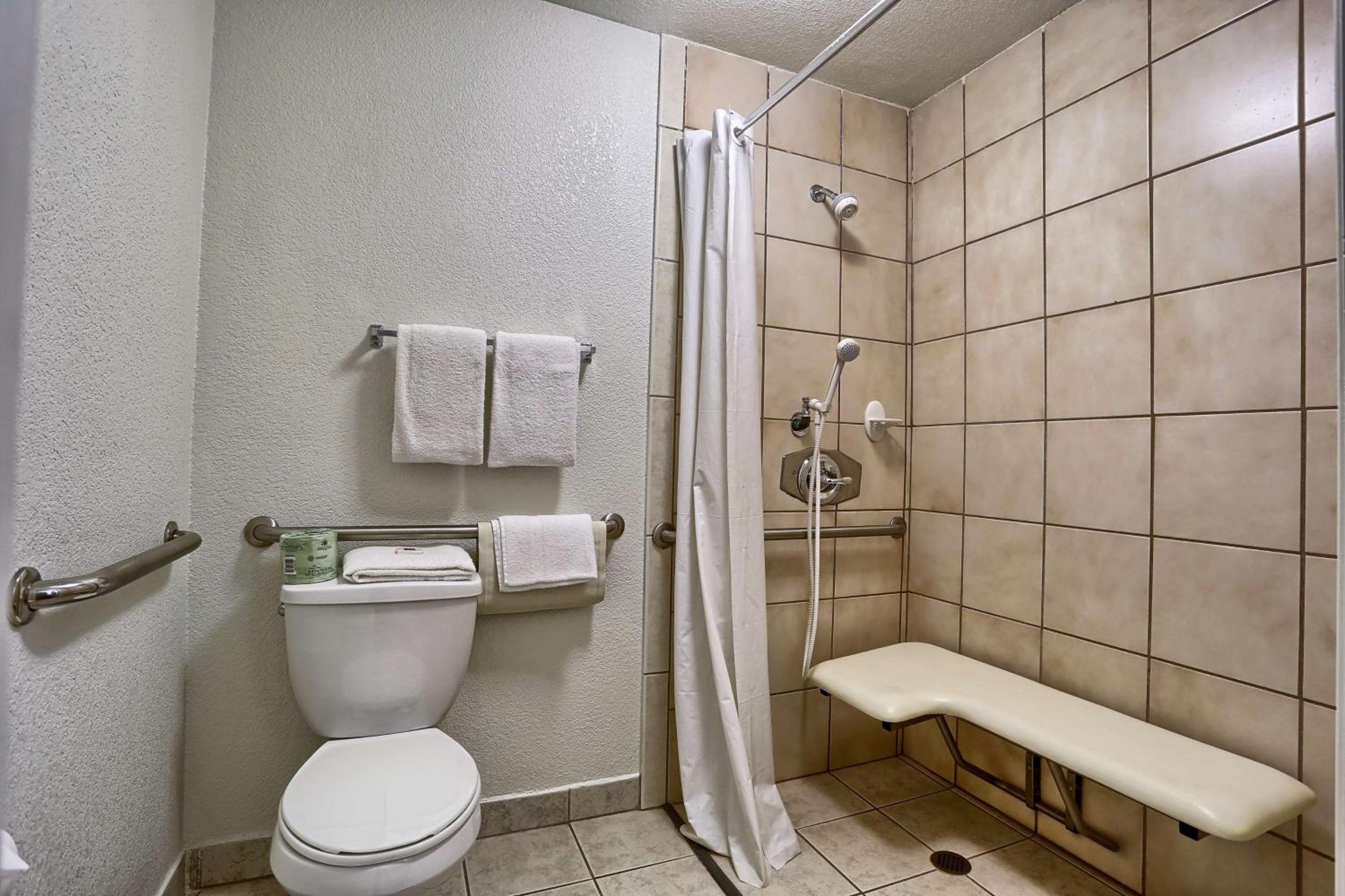 Cathedral Hill Hotel - photo 19
