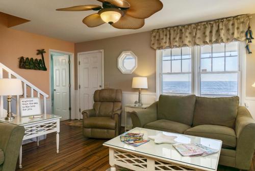 1 4 Us by Oak Island Accommodations - photo 21