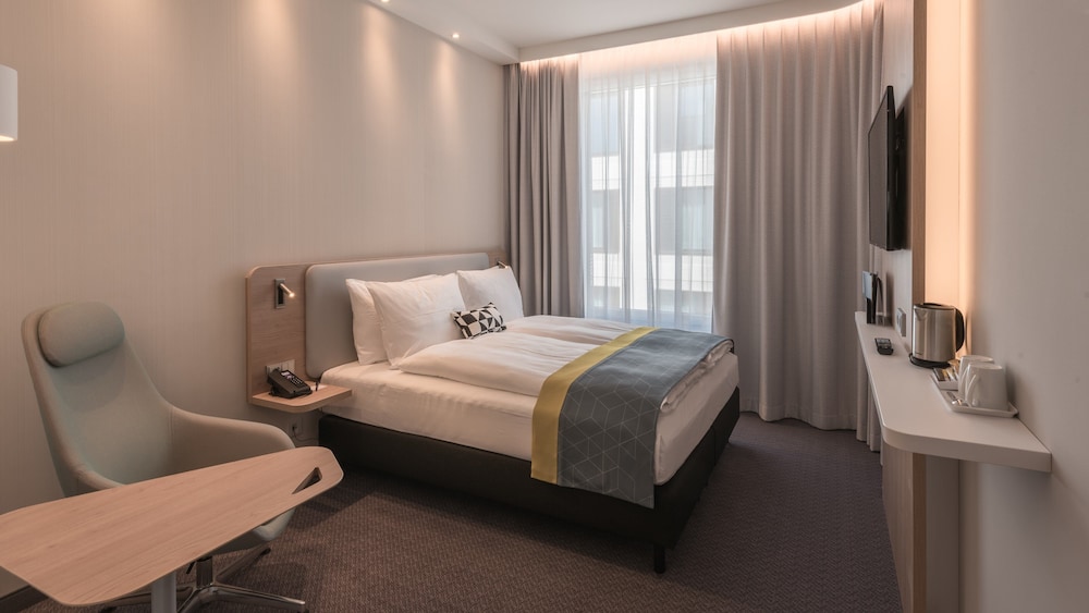 Holiday Inn Express Hotel & Suites Schulenburg by IHG - photo 27