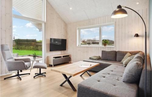 3 Bedroom Lovely Home In Bogense — Bogense — photo 3