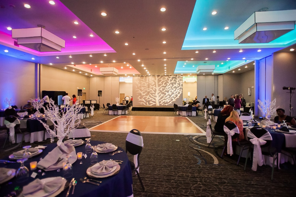 Holiday Inn Longview North by IHG - photo 47
