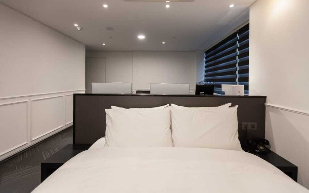 Brown Dot Suyeong in Busan, South Korea