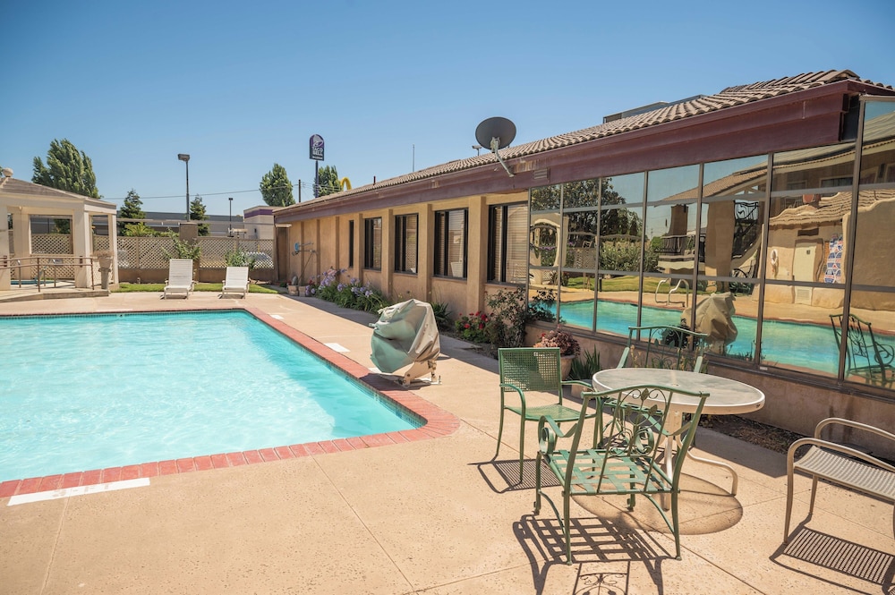 Motel 6 Soledad CA - photo 35