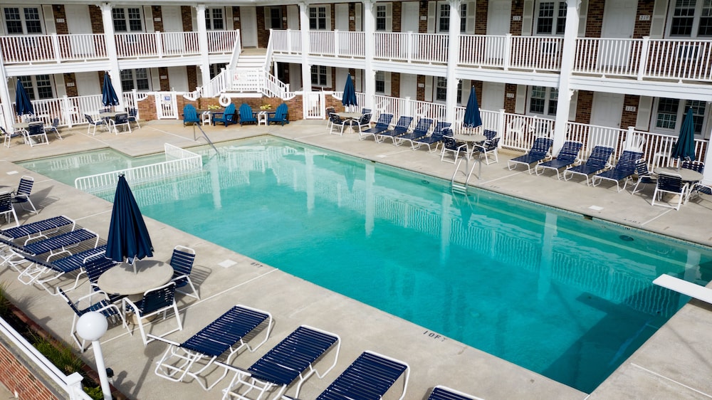 Saratoga Resort - photo 33