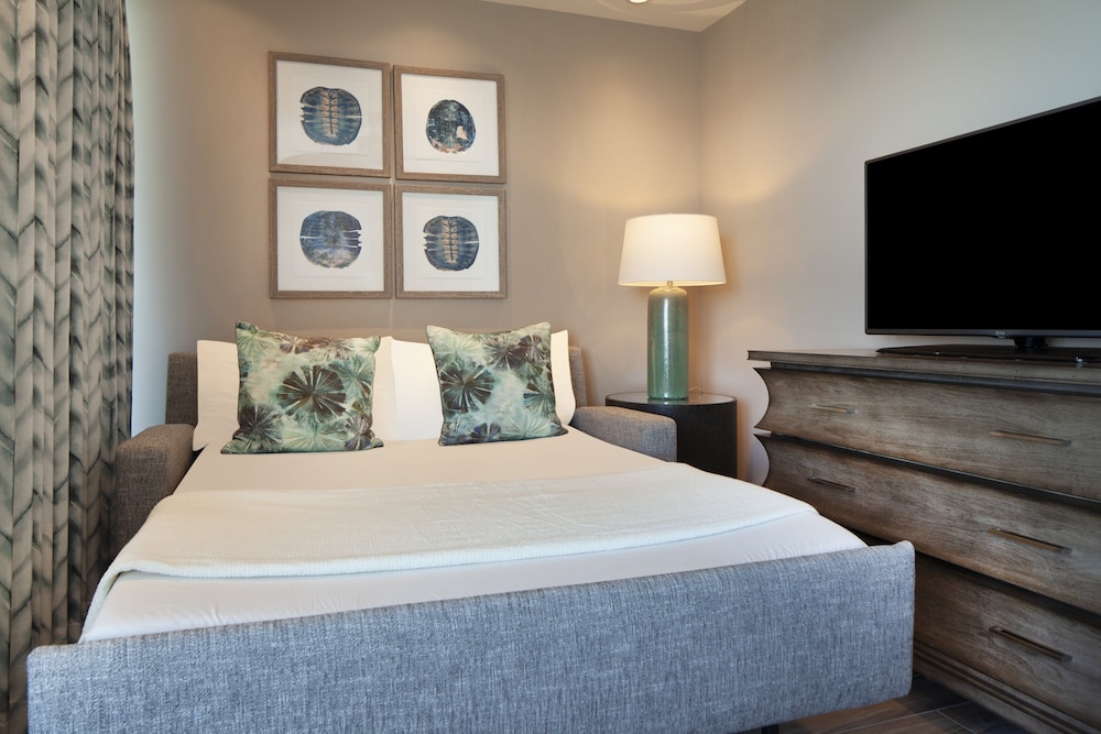 Pier House Resort & Spa - photo 42