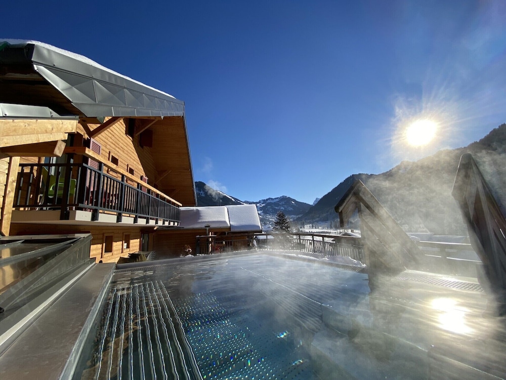 Terra Beka Lodge — 4-Star Luxury Hotel in Thonon-Les-Bains, France