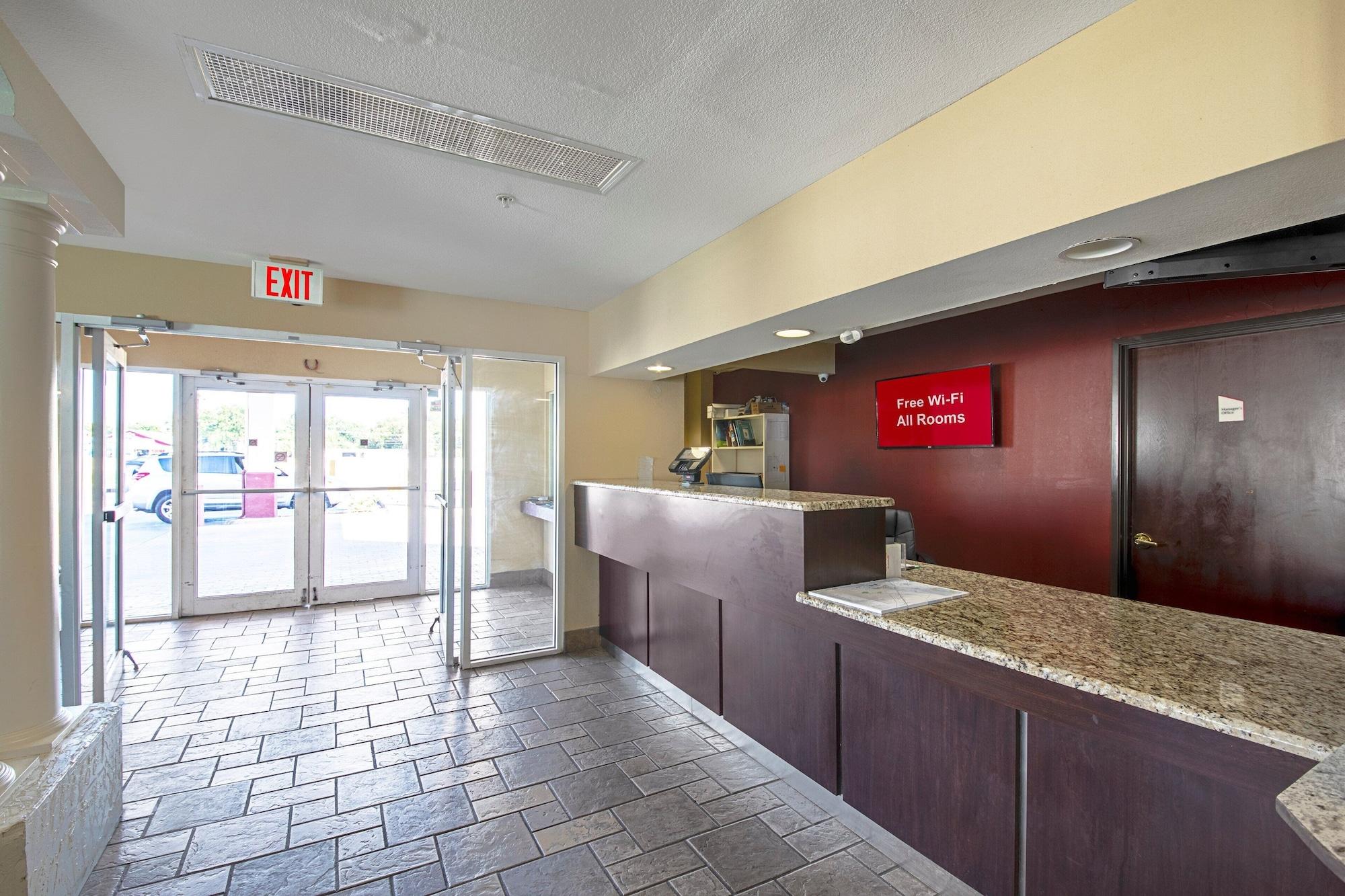 Red Roof Inn San Marcos - photo 29